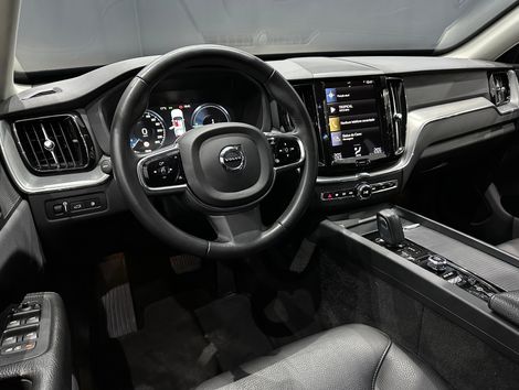 Volvo XC 60 T-8 MOMENTUM 2.0 (Híbrido)