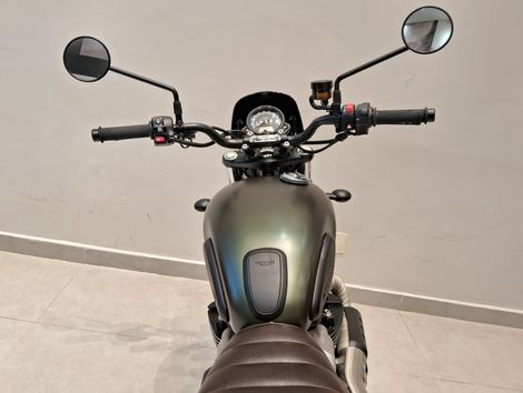 TRIUMPH STREET SCRAMBLER 900cc