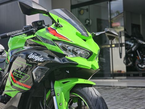 KAWASAKI NINJA ZX-4R