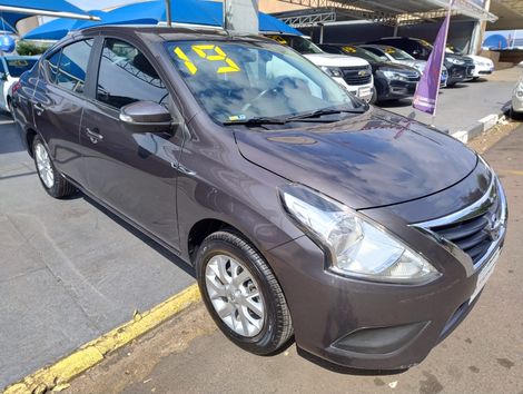Nissan VERSA SV 1.6 16V FlexStart 4p Aut.
