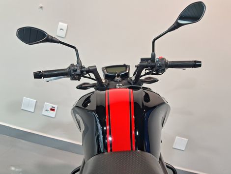 DAFRA APACHE RTR 200cc