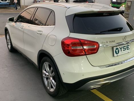 Mercedes GLA 200 Advance 1.6/1.6 TB 16V Flex Aut.