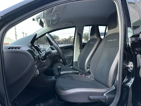 VolksWagen up! cross 1.0 T. Flex 12V 5p