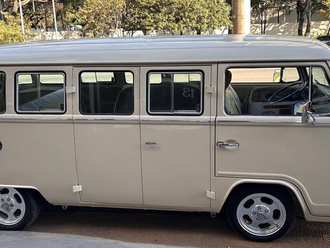 VolksWagen Kombi Standard/ Luxo/ Série Prata