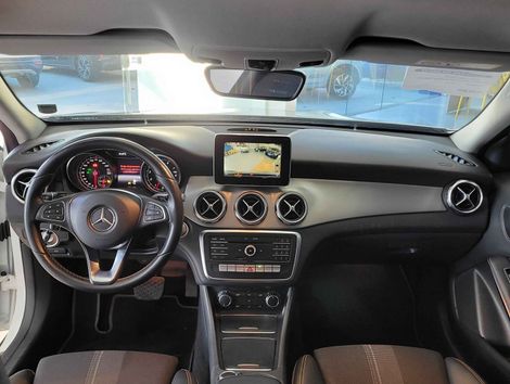 Mercedes GLA 200 Advance 1.6/1.6 TB 16V Flex Aut.