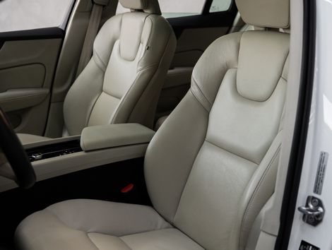Volvo V60 T-5 MOMENTUM 2.0  5p