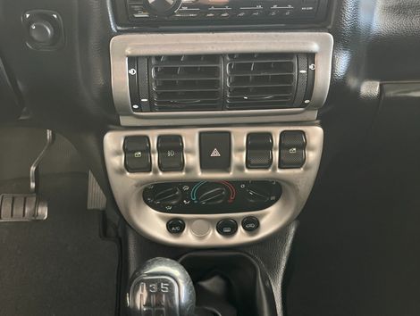 Troller T-4 4x4 3.0 TB Int. Cap. Rígida Diesel
