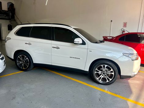 Mitsubishi OUTLANDER 3.0/ GT 3.0 V6 Aut.