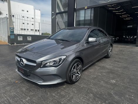 Mercedes CLA-180 1.6 16V 122cv Aut.