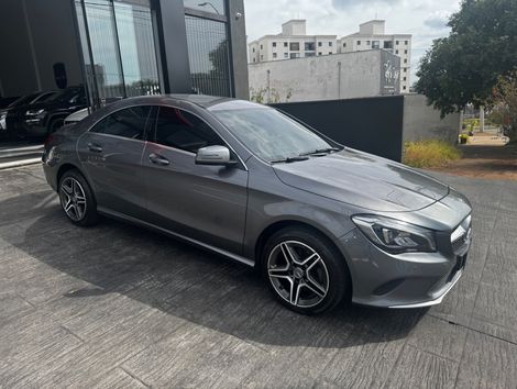 Mercedes CLA-180 1.6 16V 122cv Aut.