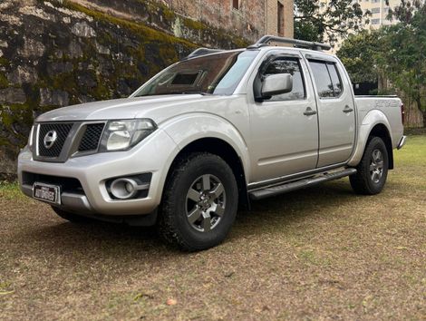 Nissan Frontier SV AT. CD 4x4 2.5 TB Dies. Aut.