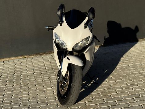 HONDA CBR 1000 RR Fireblade