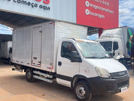 IVECO DAILY CHASSI 35S14 CD 4p (diesel)(E5)