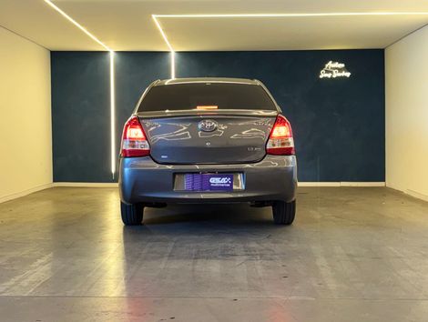 Toyota ETIOS XS Sedan1.5 Flex 16V 4p Mec.