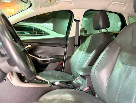 Ford Focus 2.0 16V/SE/SE Plus Flex 5p Aut.