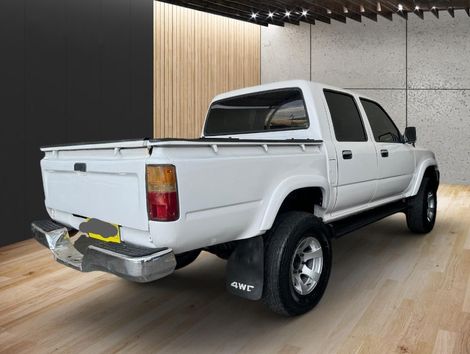 Toyota Hilux CD 4x4 2.8 Diesel Mec.