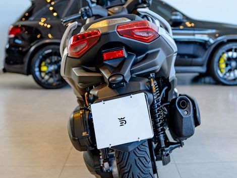 YAMAHA XMAX 250 CONNECTED 