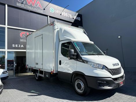 IVECO DAILY FURGÃO 30-130 2.3 7,3m³ (Diesel)