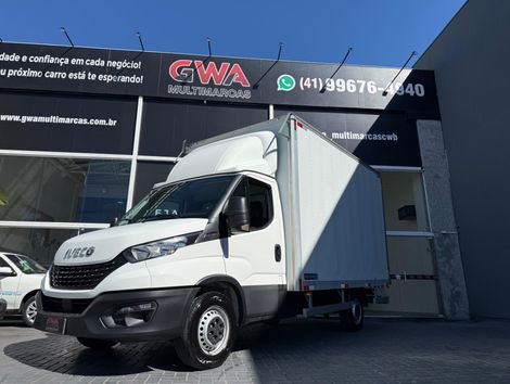 IVECO DAILY FURGÃO 30-130 2.3 7,3m³ (Diesel)