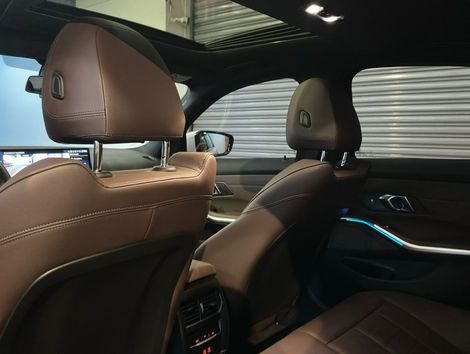 BMW BMW 320 i M SPORT FLEX