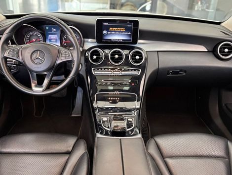 Mercedes C-200 Avantgarde 2.0 TB 16V 184cv Aut.