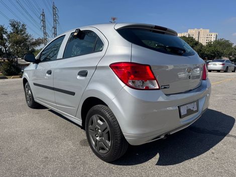 Chevrolet ONIX HATCH LS 1.0 8V FlexPower 5p Mec.
