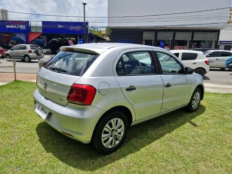 VOLKSWAGEN 1.0 12V MPI TOTALFLEX TRENDLINE 4P MANUAL