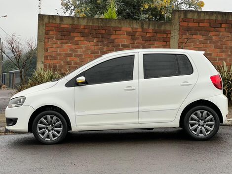 VolksWagen Fox 1.6 Mi Total Flex 8V 5p