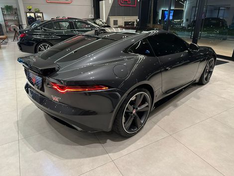 Jaguar F-Type 2.0 R-Dynamic Coupe 300cv Aut.