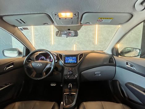 Hyundai HB20X Premium 1.6 Flex 16V Aut.