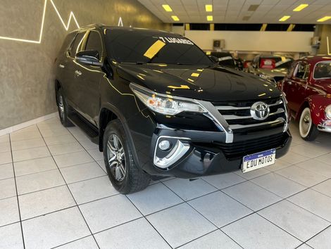 Toyota Hilux SW4 SRV 4x2 2.7 Flex 16V Aut.
