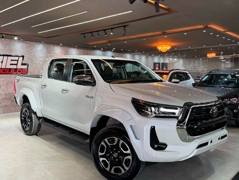 Toyota Hilux CD SRX 4x4 2.8 TDI 16V Diesel Aut.