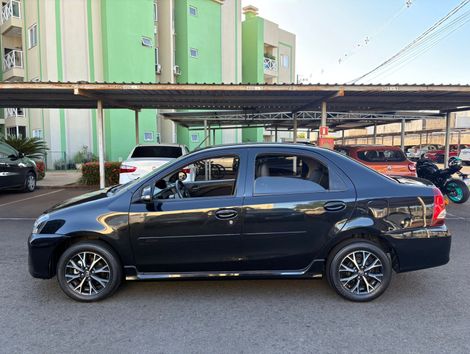 Toyota ETIOS PLATINUM Sed. 1.5 Flex 16V 4p Aut.