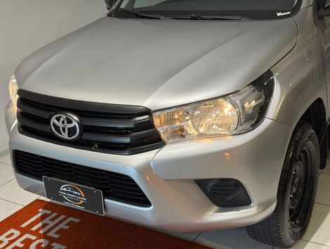 Toyota Hilux CD 4x4 2.8 Diesel Mec.