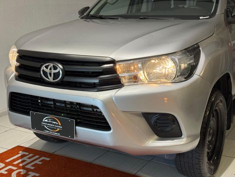Toyota Hilux CD 4x4 2.8 Diesel Mec.