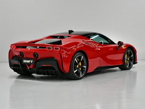 Ferrari SF 90 STRADALE 4.0 V8 Bi-Turbo (Híbrido)