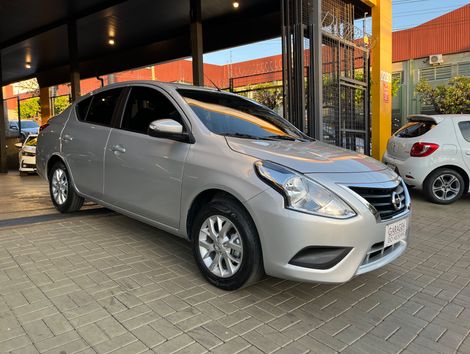 Nissan VERSA SV 1.6 16V FlexStart 4p Aut.