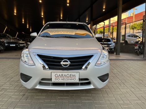 Nissan VERSA SV 1.6 16V FlexStart 4p Aut.