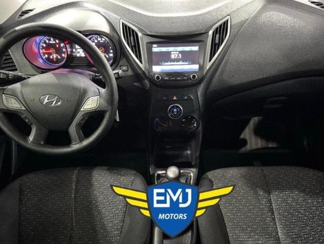HYUNDAI 1.0 COMFORT PLUS 12V FLEX 4P MANUAL