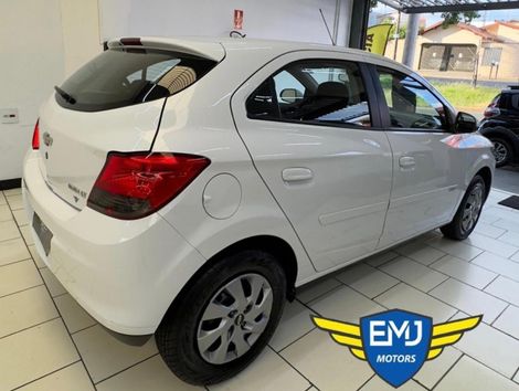 CHEVROLET 1.4 MPFI LT 8V FLEX 4P AUTOMÁTICO