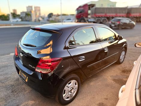 Chevrolet ONIX HATCH Joy 1.0 8V Flex 5p Mec.