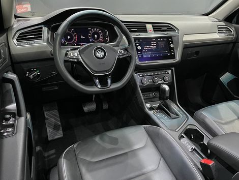 VolksWagen TIGUAN Allspac Comf 250 TSI 1.4 Flex