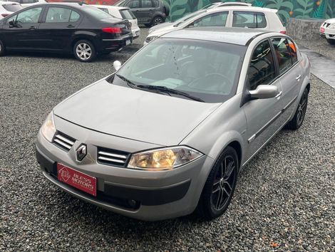Renault Megane Sedan Dynamique 2.0 16V Aut.