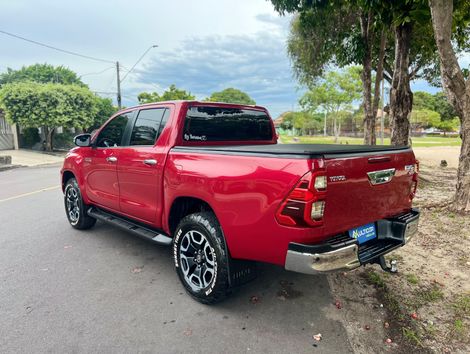 Toyota Hilux CD SRV 4x2 2.7 Flex 16V Aut.