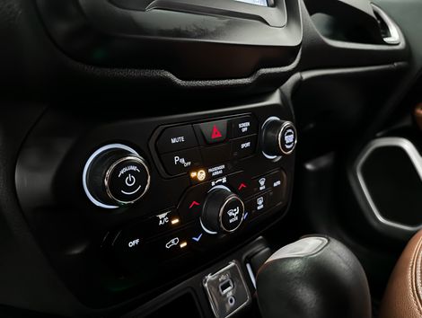 Jeep Renegade Sport 1.8 4x2 Flex 16V Aut.