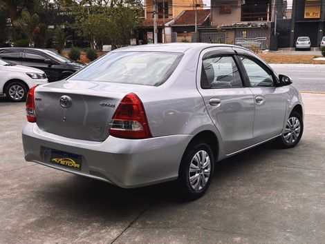 Toyota ETIOS XS Sedan1.5 Flex 16V 4p Mec.
