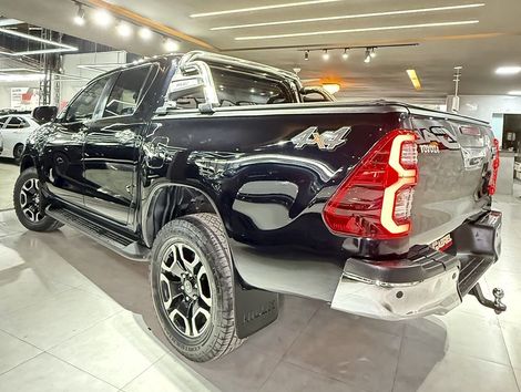 Toyota Hilux CD SRX 4x4 2.8 TDI 16V Diesel Aut.