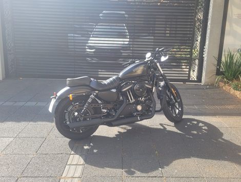 Harley XL 883N IRON