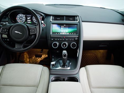 Jaguar E-Pace FIRST EDITION 2.0 AWD 249cv Aut.