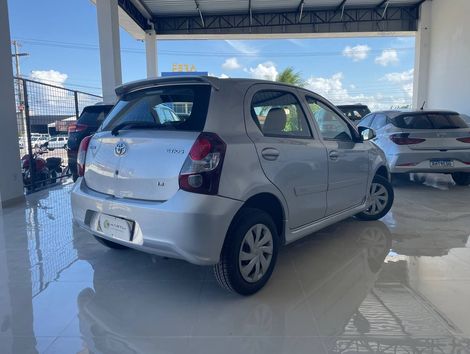 Toyota ETIOS X 1.3 Flex 16V 5p Mec.